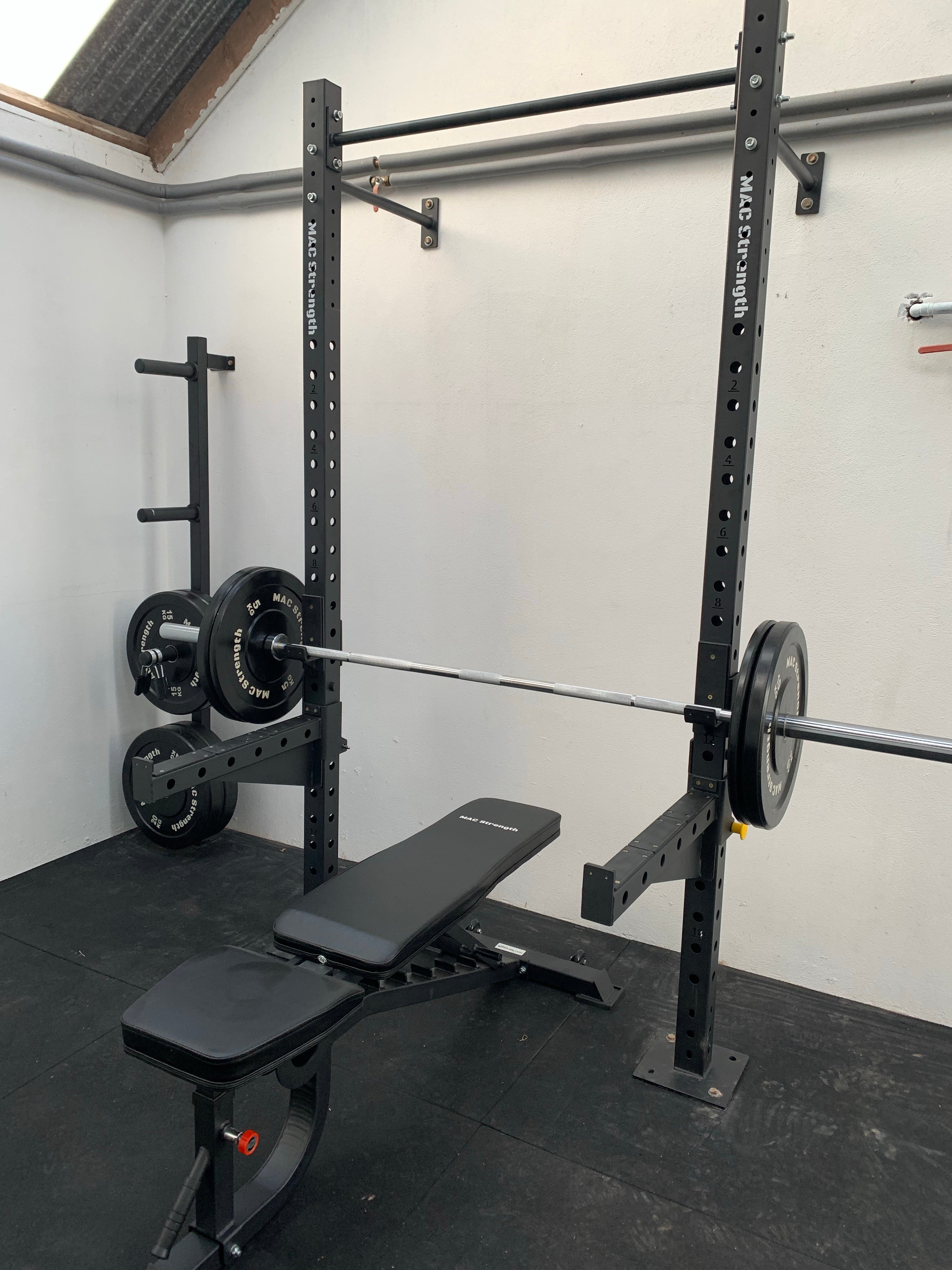 Wall Mounted Rig (Wall mounted squat rack)