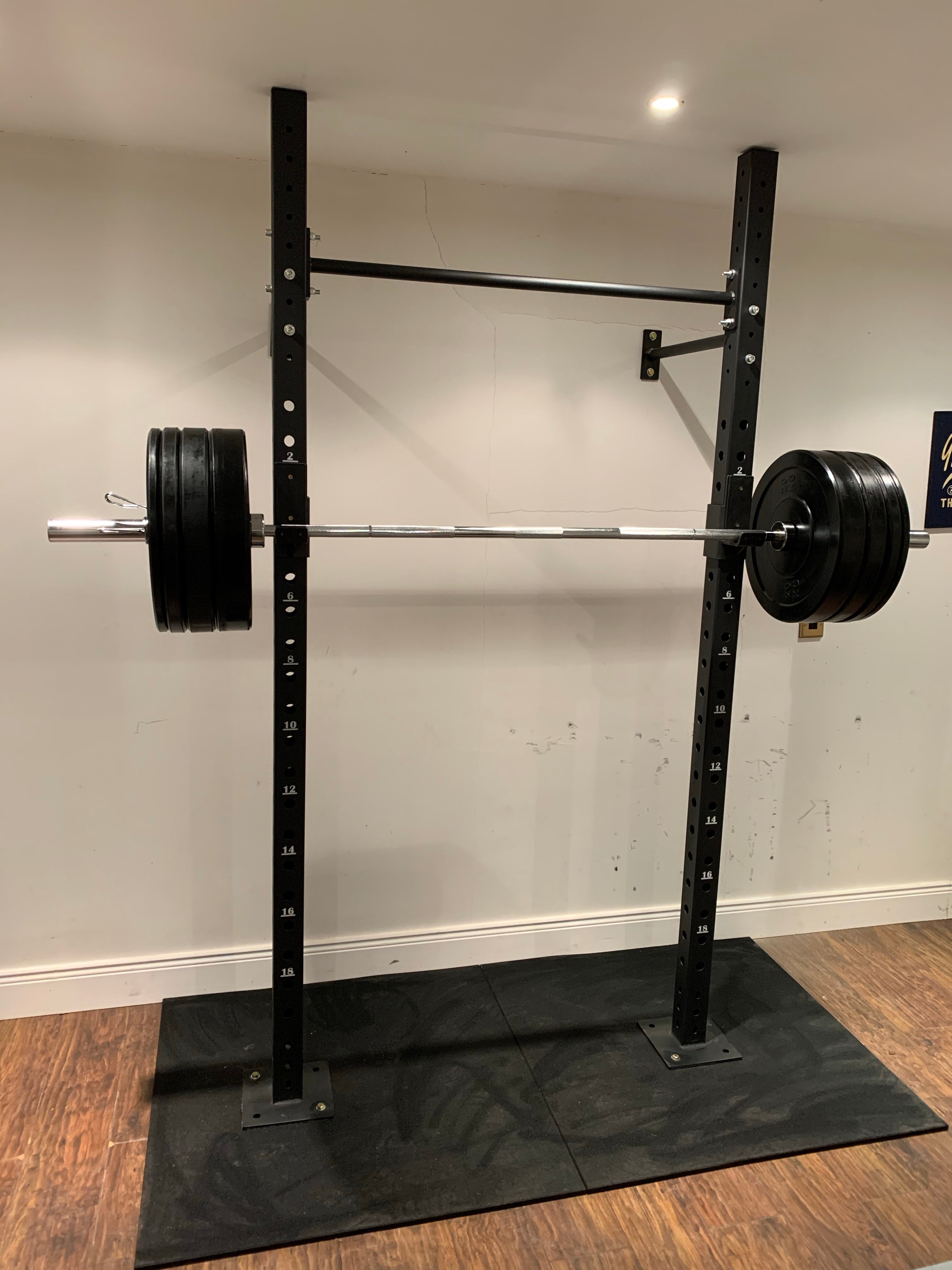 Wall Mounted Rig (Wall mounted squat rack)
